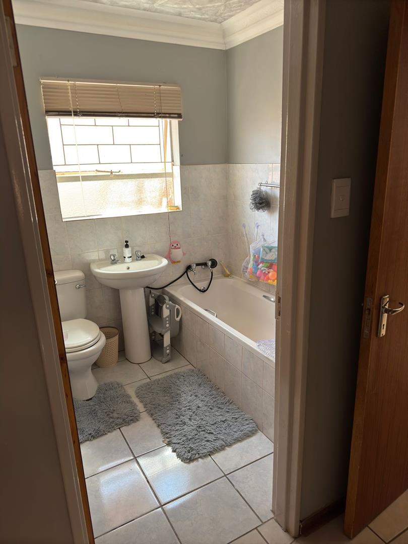 3 Bedroom Property for Sale in Camelot Northern Cape